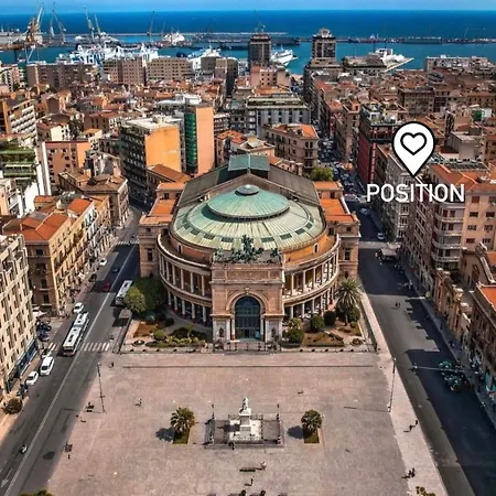 Politeama House - In Pieno Centro Citta Appartement